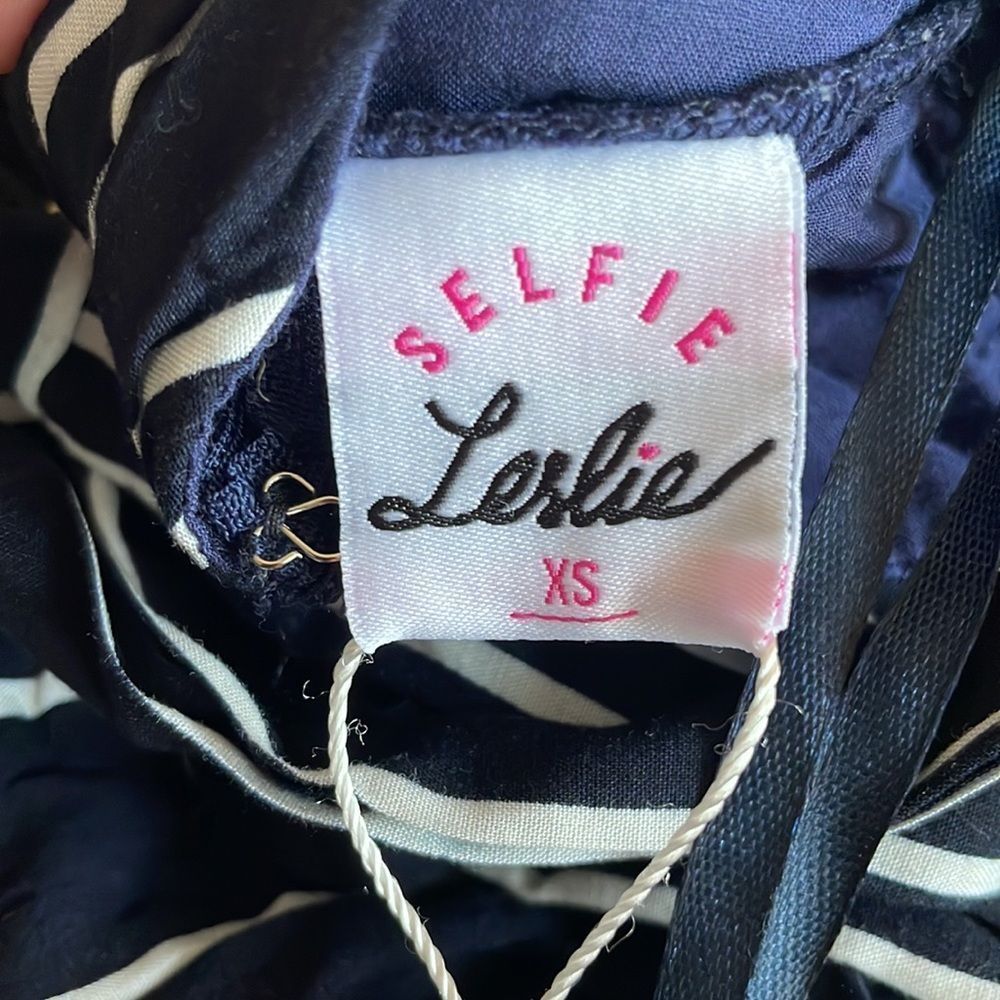 NWT selfie romper   - Picture 4 of 5